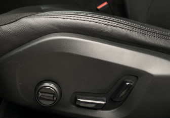 Подержанный автомобиль Volvo V60 Cross Country 2021 года (23 фото)
