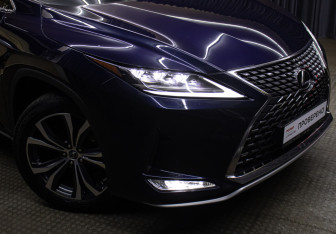 Подержанный автомобиль Lexus RX 2020 года (24 фото)