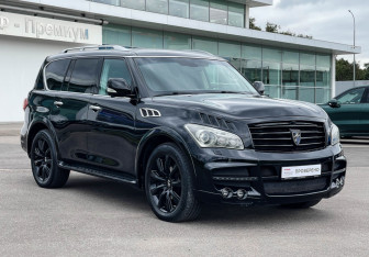 Подержанный автомобиль Infiniti QX56 2013 года (3 фото)