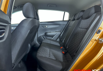 Подержанный автомобиль Kia Rio Hatchback 2018 года (10 фото)