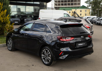 Подержанный автомобиль Kia Ceed Hatchback 2018 года (5 фото)