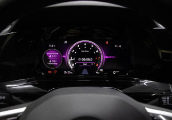 Подержанный автомобиль Volkswagen Golf Hatchback 2020 года (13 фото)