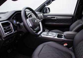 Подержанный автомобиль JAC T9 2024 года (8 фото)