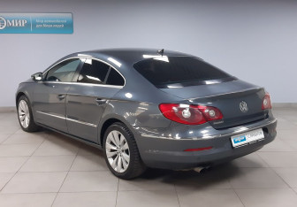 Подержанный автомобиль Volkswagen Passat CC 2008 года (7 фото)