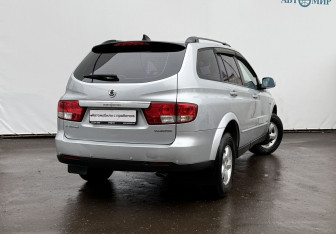 Подержанный автомобиль SsangYong Kyron 2011 года (5 фото)
