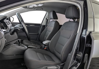 Подержанный автомобиль Volkswagen Jetta Sedan 2018 года (20 фото)