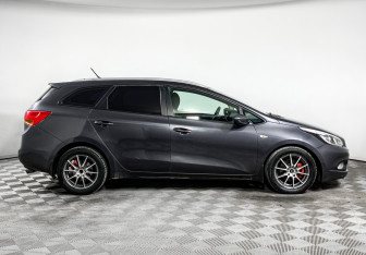 Подержанный автомобиль Kia Ceed Wagon 2013 года (4 фото)