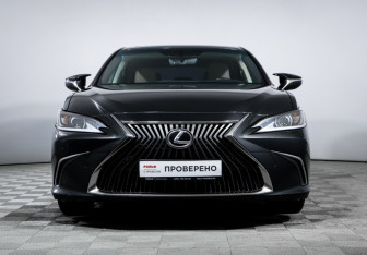 Подержанный автомобиль Lexus ES 2019 года (2 фото)