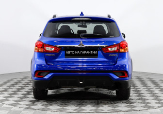 Подержанный автомобиль Mitsubishi ASX 2018 года (4 фото)