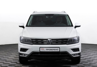 Подержанный автомобиль Volkswagen Tiguan 2017 года (2 фото)
