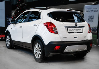 Подержанный автомобиль Opel Mokka 2014 года (6 фото)