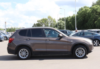 Подержанный автомобиль BMW X3 2014 года (4 фото)