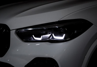 Подержанный автомобиль BMW X5 2022 года (22 фото)