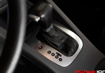 Подержанный автомобиль Volkswagen Jetta Sedan 2008 года (12 фото)