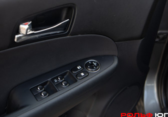 Подержанный автомобиль Hyundai i30 Hatchback 2011 года (16 фото)