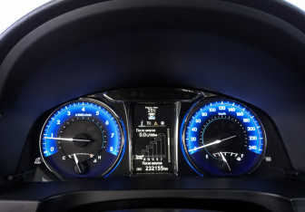 Подержанный автомобиль Toyota Camry Sedan 2016 года (16 фото)