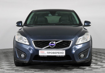 Подержанный автомобиль Volvo C30 2011 года (2 фото)