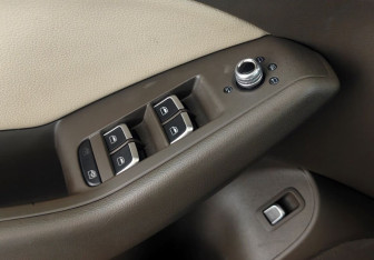 Подержанный автомобиль Audi Q5 2014 года (16 фото)