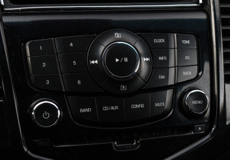 Подержанный автомобиль Chevrolet Cruze Sedan 2011 года (13 фото)