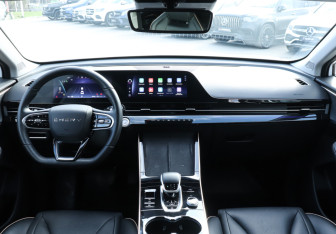 Подержанный автомобиль Omoda C5 2023 года (12 фото)