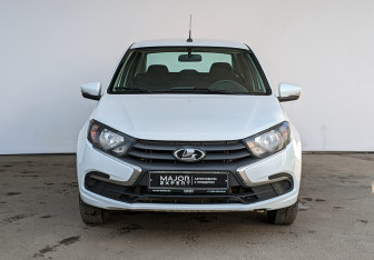 Подержанный автомобиль LADA (ВАЗ) Granta Sedan 2023 года (20 фото)