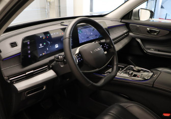 Подержанный автомобиль Exeed LX 2024 года (8 фото)