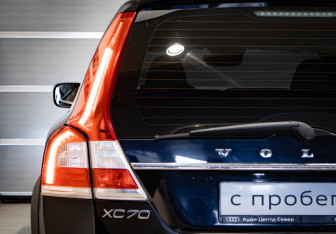 Подержанный автомобиль Volvo XC70 2014 года (34 фото)