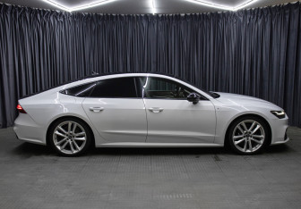 Подержанный автомобиль Audi A7 2018 года (4 фото)