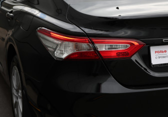 Подержанный автомобиль Toyota Camry Sedan 2021 года (22 фото)