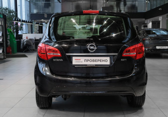 Подержанный автомобиль Opel Meriva 2012 года (5 фото)