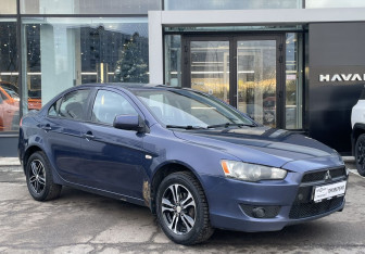 Подержанный автомобиль Mitsubishi Lancer Sedan 2008 года (3 фото)
