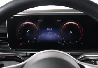 Подержанный автомобиль Mercedes-Benz GLE 2020 года (11 фото)