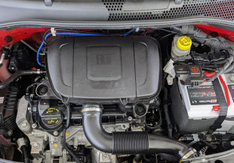 Подержанный автомобиль Fiat 500 Hatchback 2021 года (9 фото)