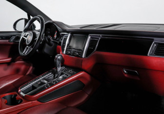 Подержанный автомобиль Porsche Macan 2014 года (9 фото)