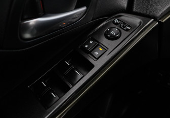 Подержанный автомобиль Honda Civic Wagon 2015 года (16 фото)