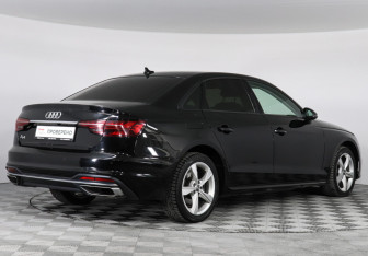 Подержанный автомобиль Audi A4 Sedan 2020 года (5 фото)