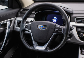 Подержанный автомобиль Geely Atlas 2019 года (15 фото)