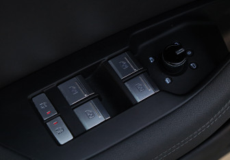 Подержанный автомобиль Audi A6 Sedan 2020 года (25 фото)