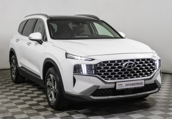 Подержанный автомобиль Hyundai Santa Fe 2021 года (3 фото)