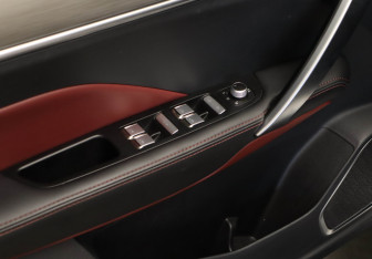 Подержанный автомобиль Geely Coolray 2024 года (23 фото)