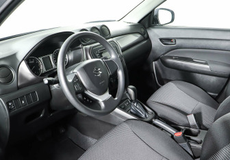 Подержанный автомобиль Suzuki Vitara 2021 года (10 фото)