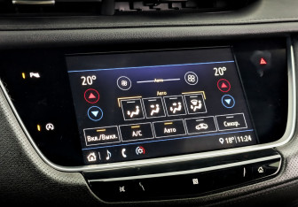 Подержанный автомобиль Cadillac XT5 2020 года (29 фото)