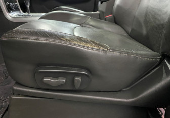 Подержанный автомобиль Nissan Pathfinder 2010 года (19 фото)