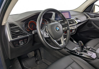 Подержанный автомобиль BMW X3 2020 года (20 фото)