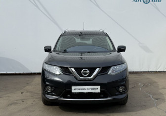 Подержанный автомобиль Nissan X-Trail 2016 года (2 фото)