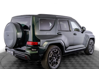 Новый Tank 700 2025 (2 фото)