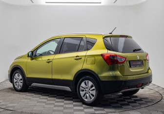 Подержанный автомобиль Suzuki SX4 Hatchback 2014 года (3 фото)