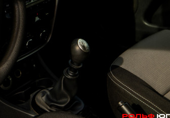 Подержанный автомобиль Renault Duster 2012 года (15 фото)