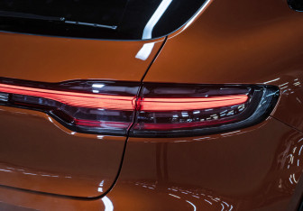 Подержанный автомобиль Porsche Macan 2021 года (29 фото)