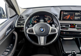 Подержанный автомобиль BMW X3 2022 года (22 фото)